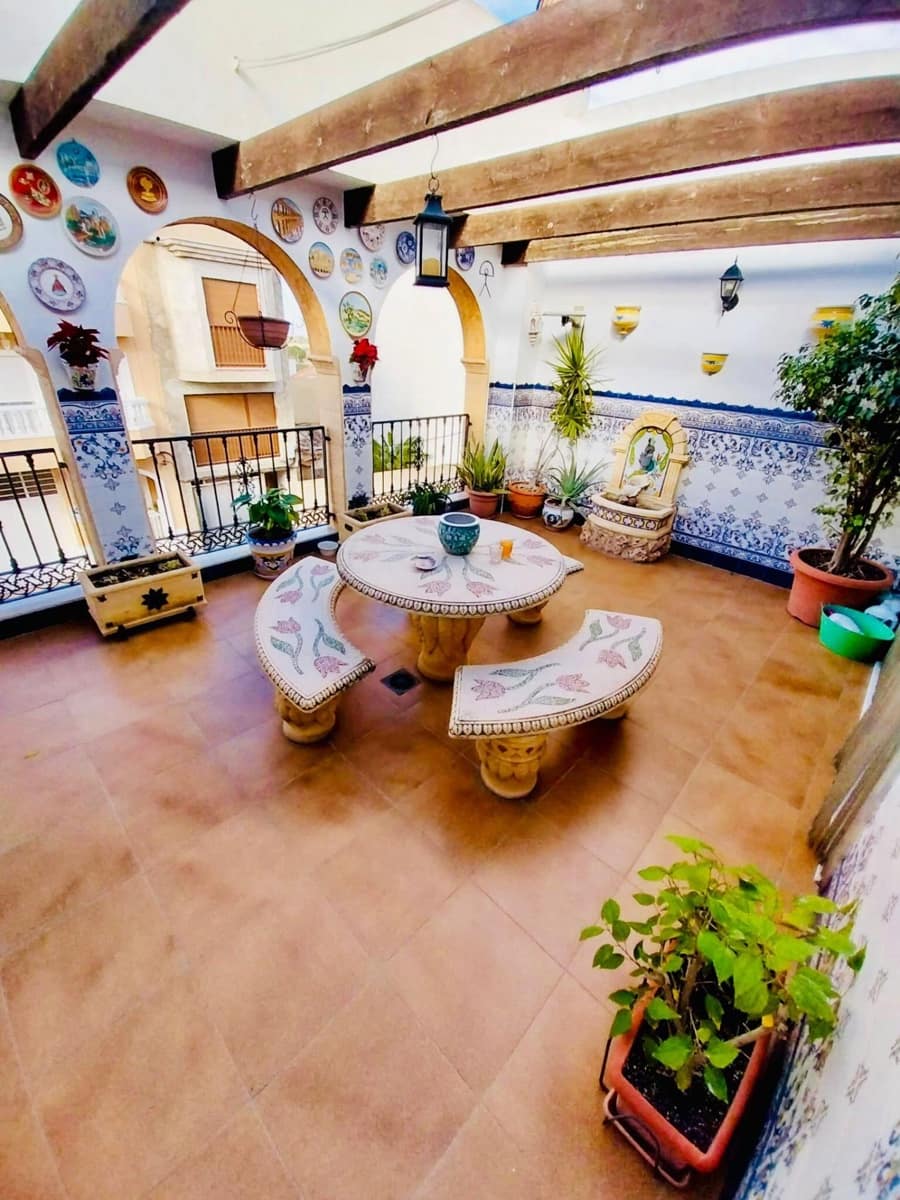 5 camera da letto Villa in vendita in Guardamar del Segura con garage - 485.000 € (Rif: 8113095)