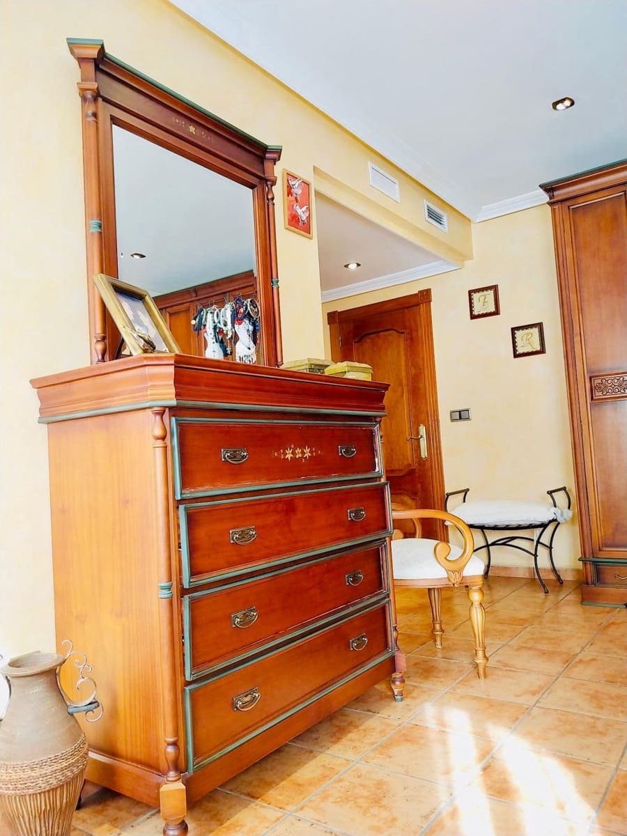 5 camera da letto Villa in vendita in Guardamar del Segura con garage - 485.000 € (Rif: 8113095)