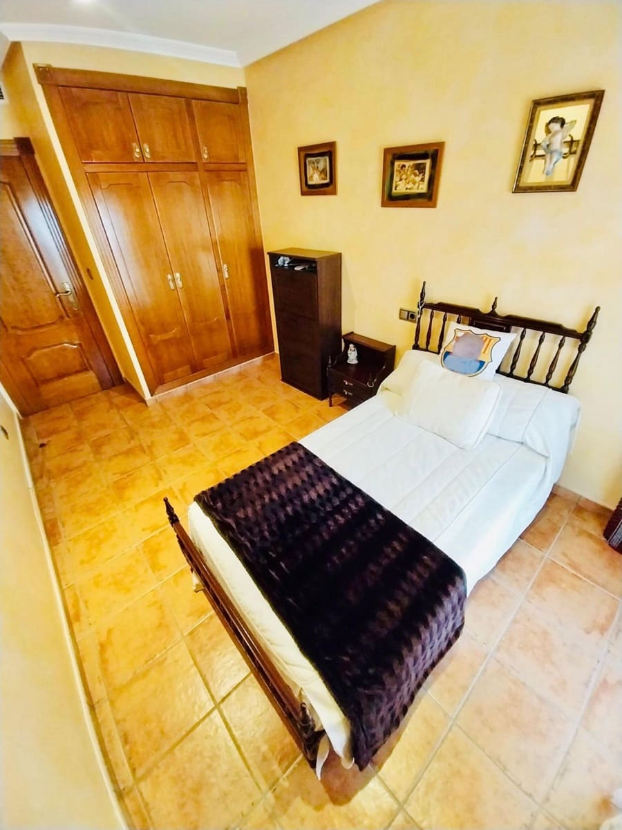 5 camera da letto Villa in vendita in Guardamar del Segura con garage - 485.000 € (Rif: 8113095)