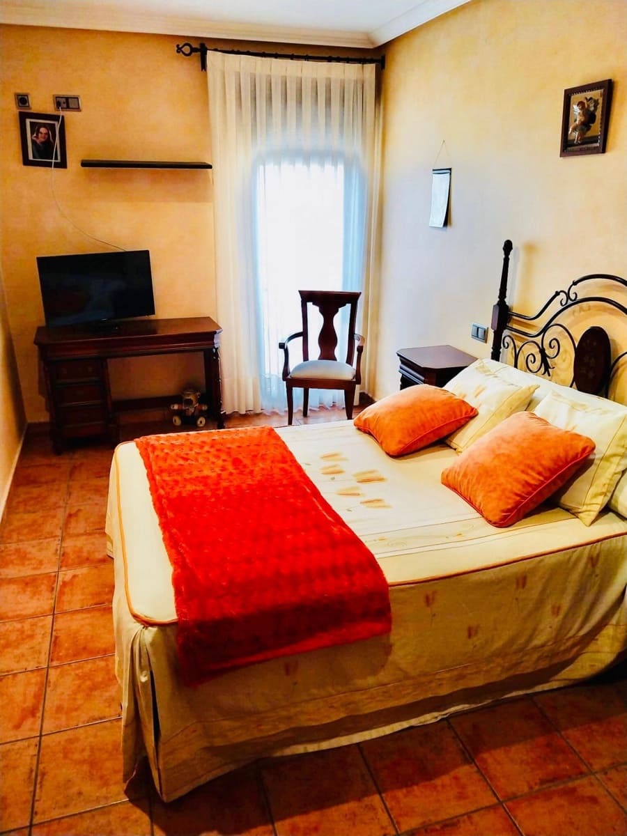 5 camera da letto Villa in vendita in Guardamar del Segura con garage - 485.000 € (Rif: 8113095)