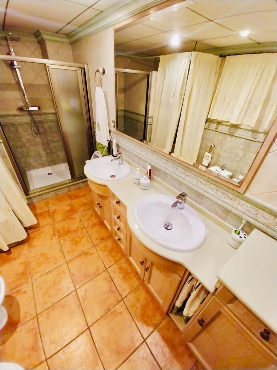 5 camera da letto Villa in vendita in Guardamar del Segura con garage - 485.000 € (Rif: 8113095)