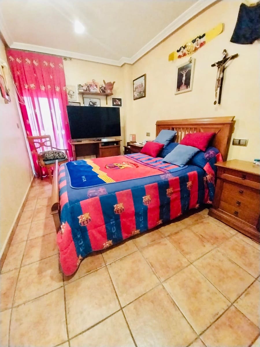 5 camera da letto Villa in vendita in Guardamar del Segura con garage - 485.000 € (Rif: 8113095)