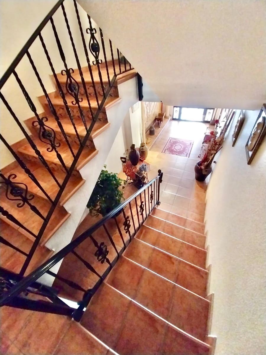 5 camera da letto Villa in vendita in Guardamar del Segura con garage - 485.000 € (Rif: 8113095)