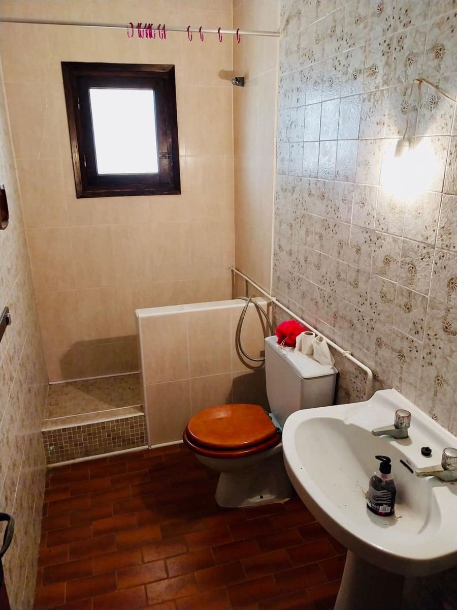 4 makuuhuone Huvila myytävänä paikassa Guardamar del Segura - 232 900 € (Ref: 8113097)