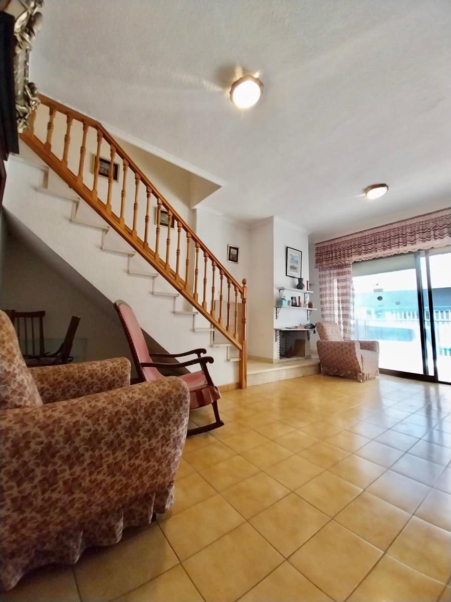 3 bedroom Apartment for sale in Guardamar del Segura - € 179,900 (Ref: 8363442)