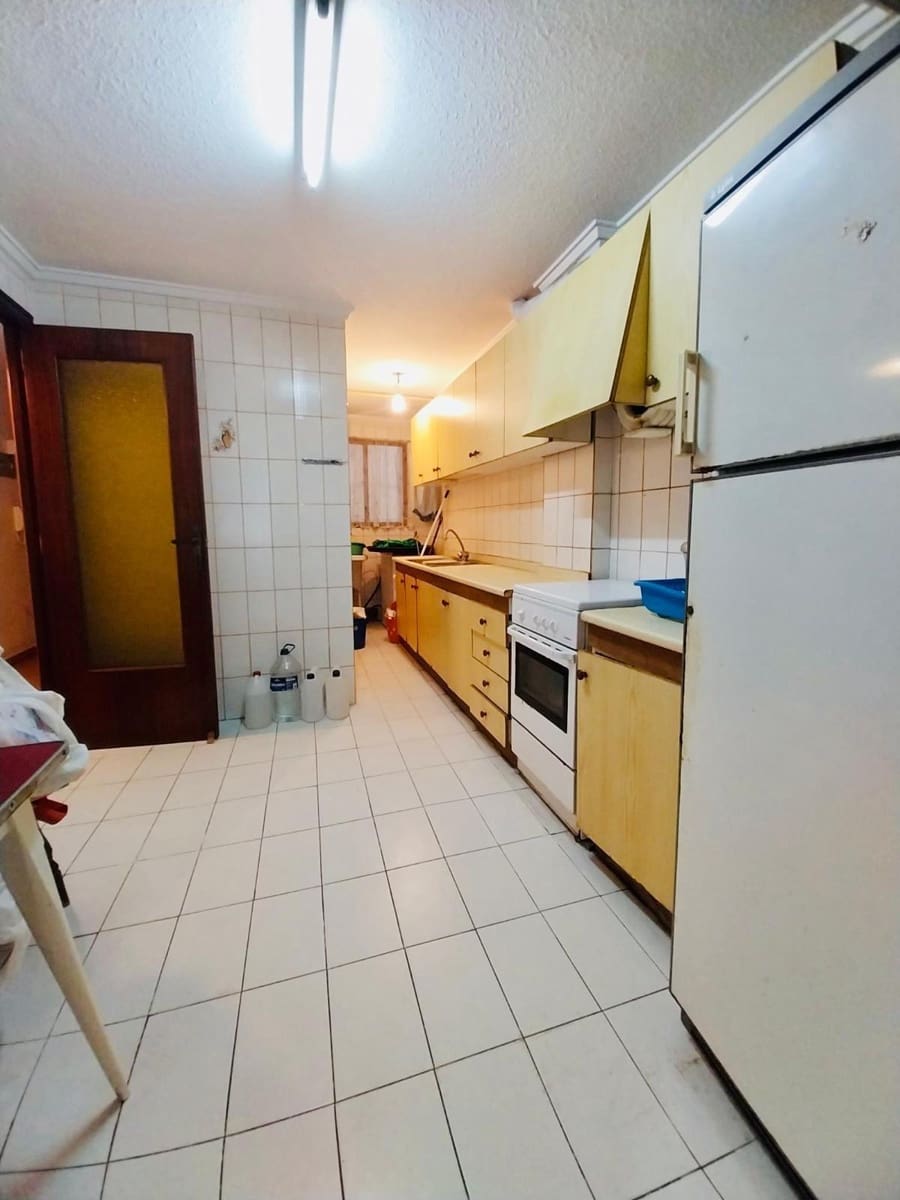 3 bedroom Apartment for sale in Guardamar del Segura - € 179,900 (Ref: 8363442)