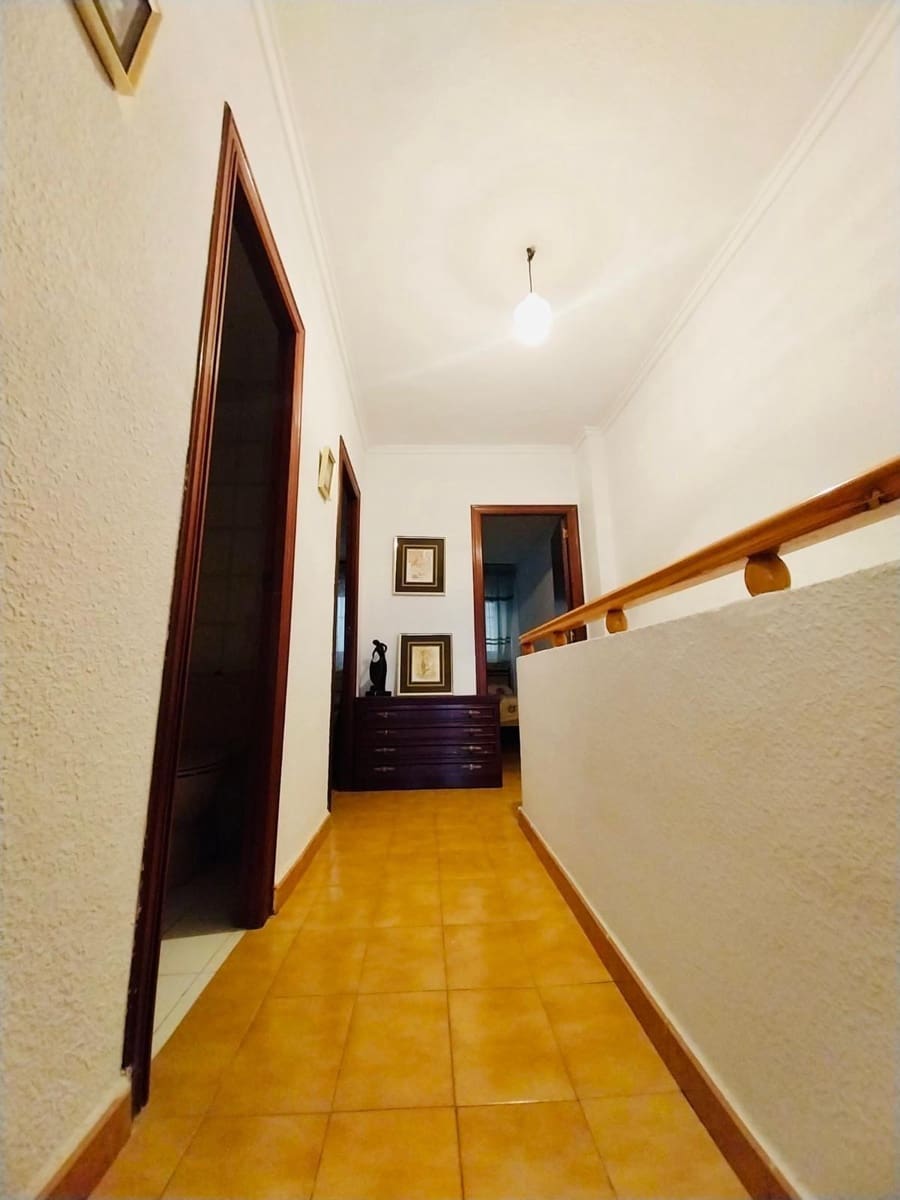 3 bedroom Apartment for sale in Guardamar del Segura - € 179,900 (Ref: 8363442)