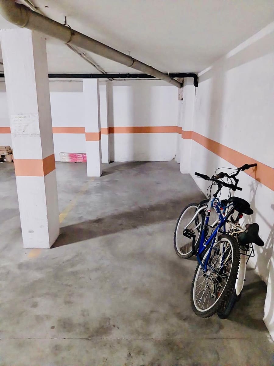 3 bedroom Apartment for sale in Guardamar del Segura - € 179,900 (Ref: 8363442)