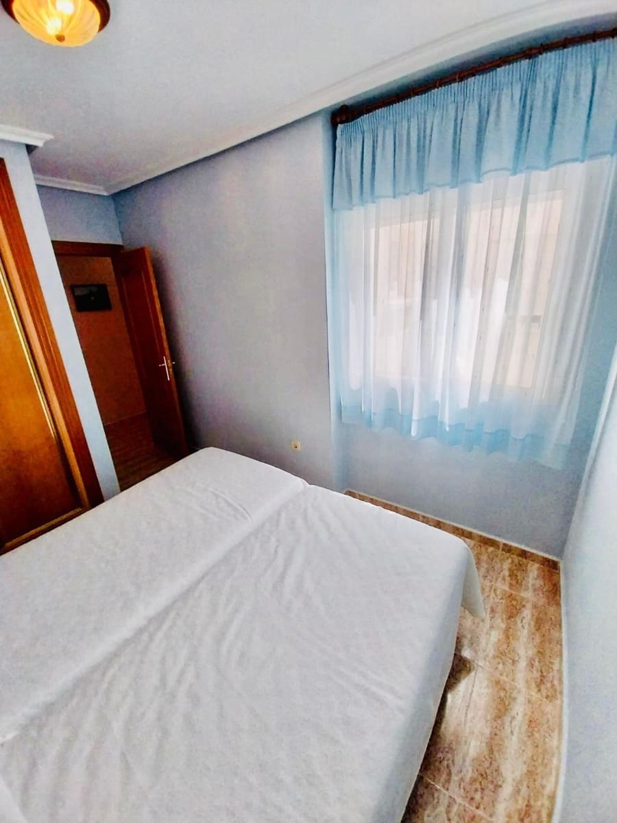 2 slaapkamer Appartement te koop in Guardamar del Segura - € 199.800 (Ref: 8526958)