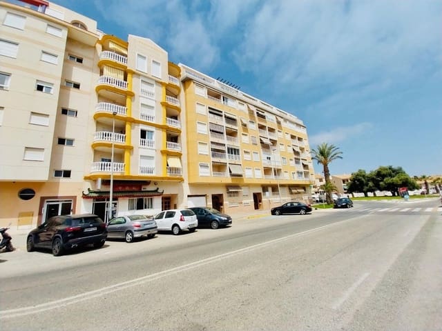 2 slaapkamer Appartement te koop in Las Viñas, Guardamar del Segura - € 199.800 (Ref: 8526958)