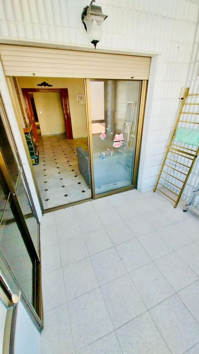 4 bedroom Apartment for sale in Guardamar del Segura - € 176,900 (Ref: 8526961)