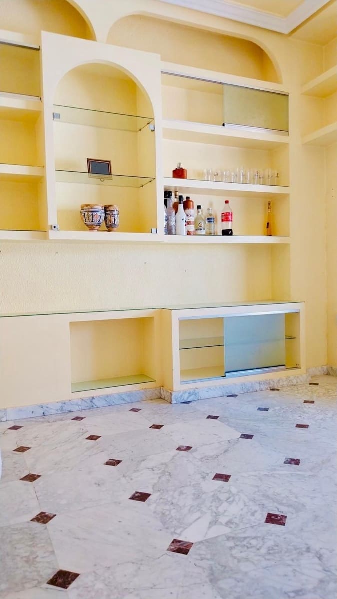 4 bedroom Apartment for sale in Guardamar del Segura - € 176,900 (Ref: 8526961)