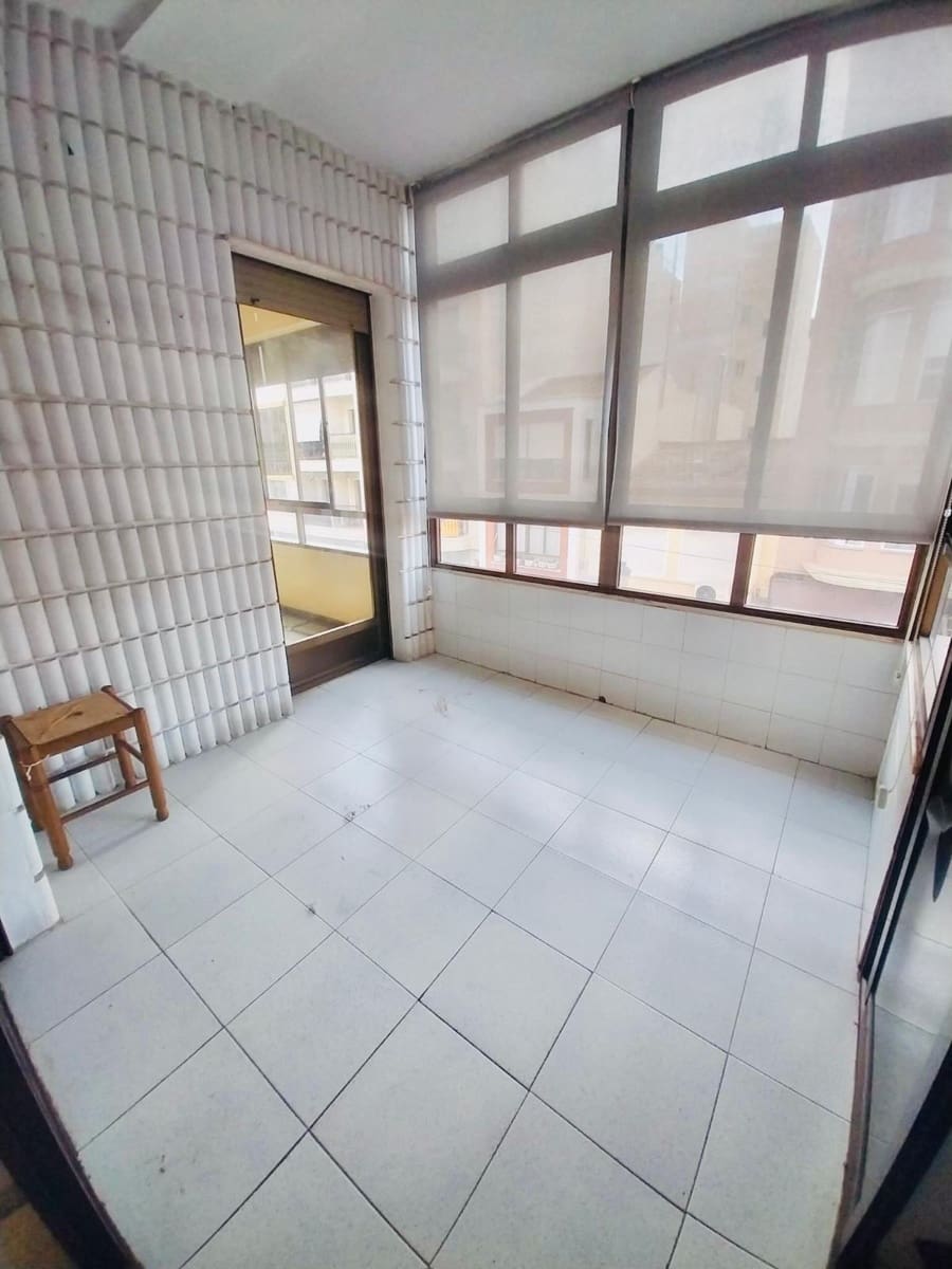 4 bedroom Apartment for sale in Guardamar del Segura - € 176,900 (Ref: 8526961)