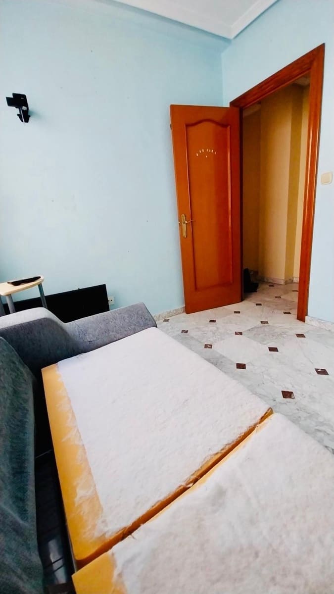 4 bedroom Apartment for sale in Guardamar del Segura - € 176,900 (Ref: 8526961)