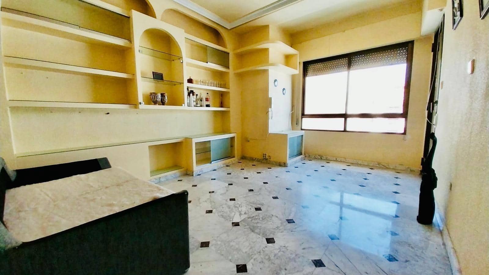 4 bedroom Apartment for sale in Guardamar del Segura - € 176,900 (Ref: 8526961)