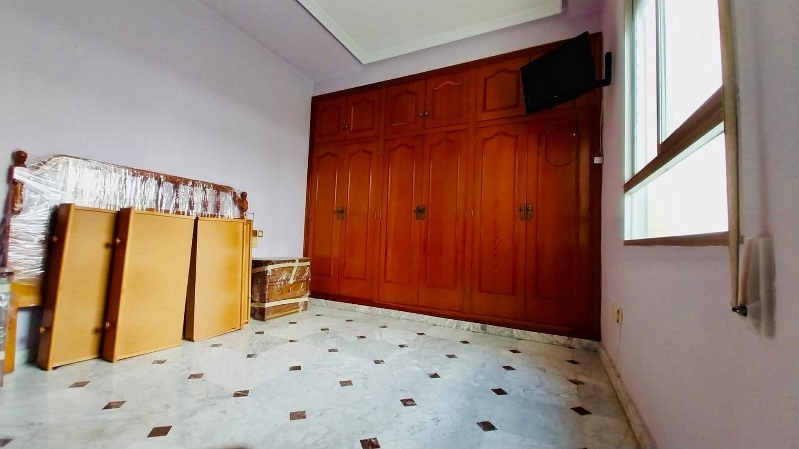 4 bedroom Apartment for sale in Guardamar del Segura - € 176,900 (Ref: 8526961)