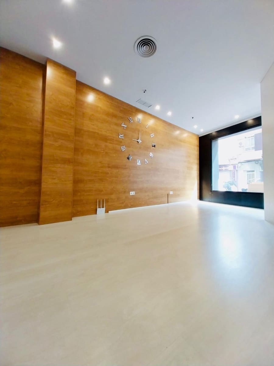 Commercieel te koop in Guardamar del Segura - € 222.000 (Ref: 8638616)