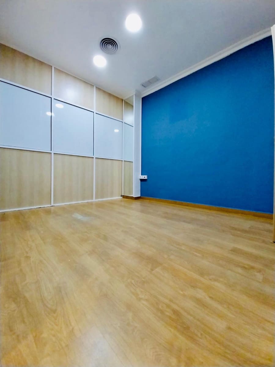 Commercieel te koop in Guardamar del Segura - € 222.000 (Ref: 8638616)