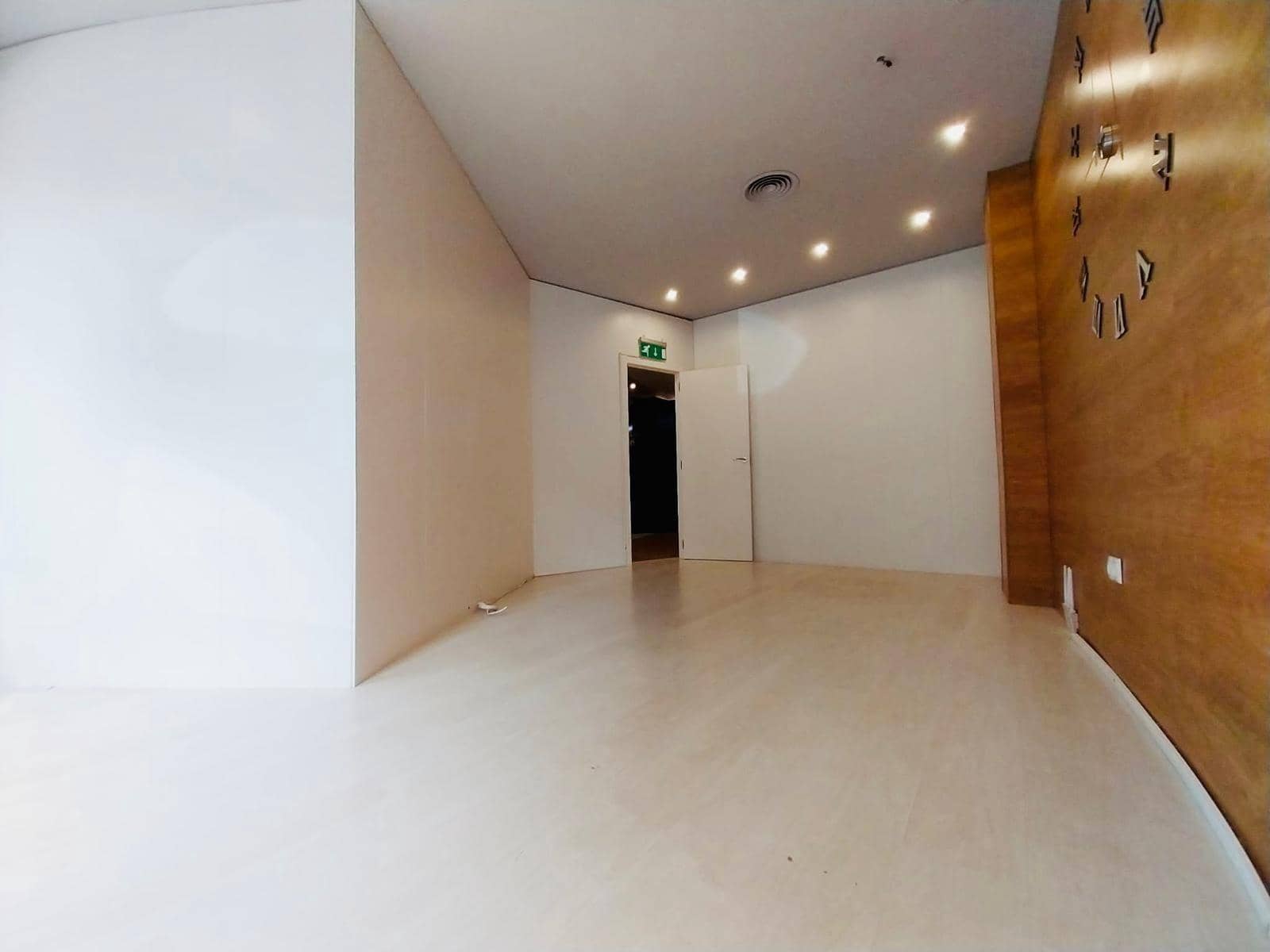 Commercieel te koop in Guardamar del Segura - € 222.000 (Ref: 8638616)