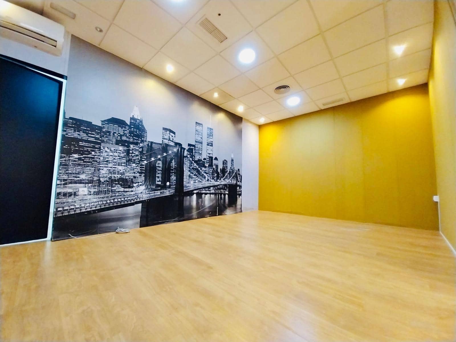 Commercieel te koop in Guardamar del Segura - € 222.000 (Ref: 8638616)