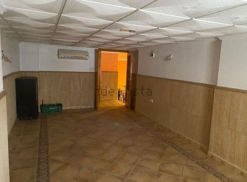 Erhverv til salg i Guardamar del Segura - € 203.000 (Ref: 8862651)