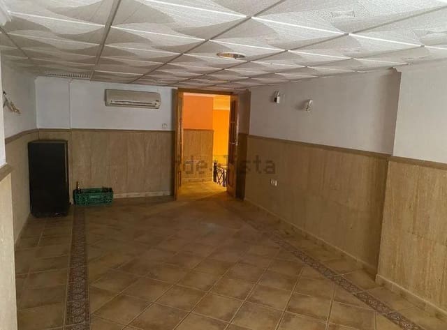 Erhverv til salg i Guardamar del Segura - € 203.000 (Ref: 8862651)