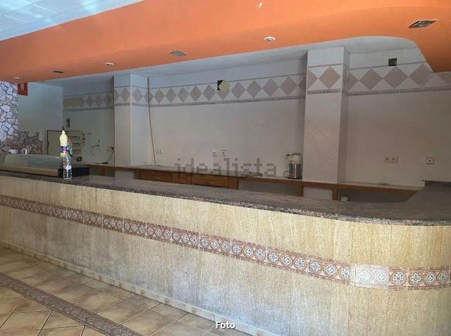 Erhverv til salg i Guardamar del Segura - € 203.000 (Ref: 8862651)