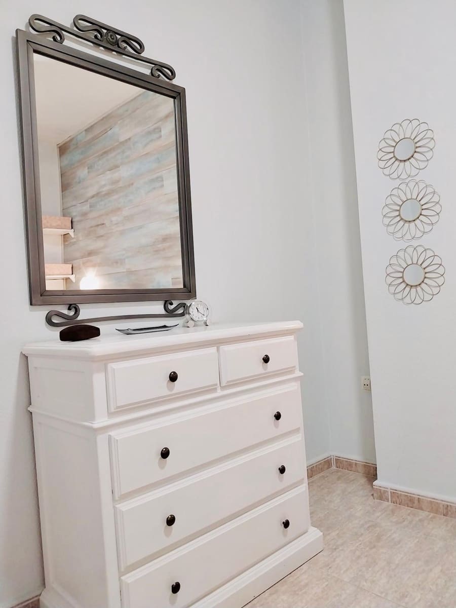 4 bedroom Apartment for sale in Guardamar del Segura with garage - € 199,500 (Ref: 8879927)