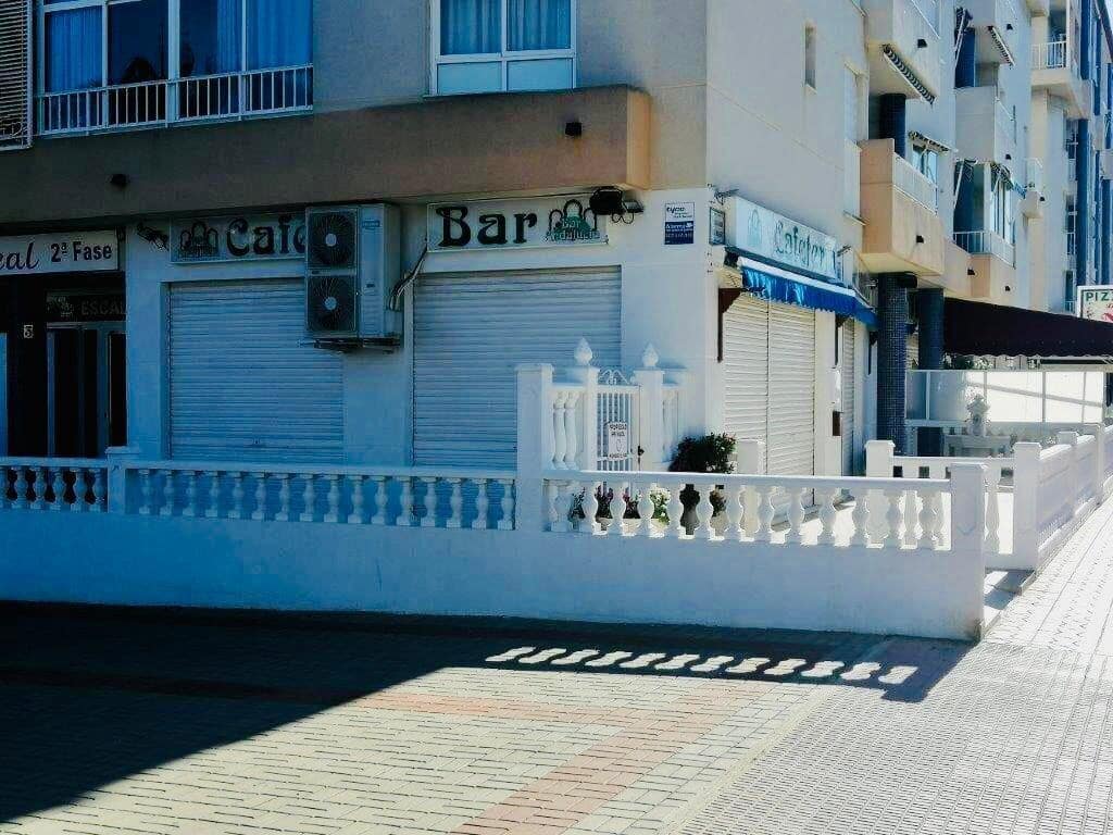 2 soveværelse Erhverv til salg i Guardamar del Segura med swimmingpool - € 197.000 (Ref: 8917874)