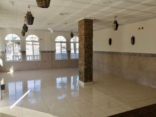 2 soveværelse Erhverv til salg i Guardamar del Segura med swimmingpool - € 197.000 (Ref: 8917874)