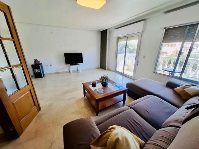 3 slaapkamer Halfvrijstaande villa te koop in Guardamar del Segura met garage - € 279.900 (Ref: 9145609)