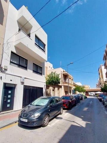 2 soveværelse Lejlighed til leje i Zona Pueblo, Guardamar del Segura - € 700 (Ref: 9161072)