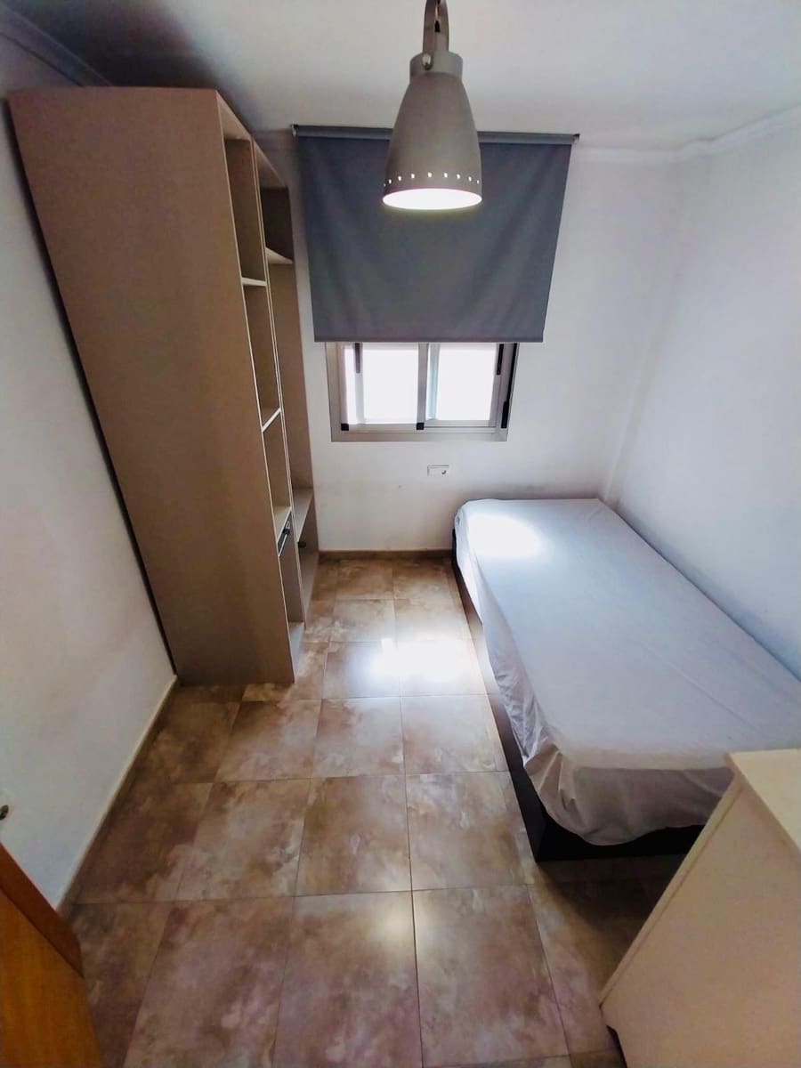 5 soveværelse Bungalow til salg i Guardamar del Segura med swimmingpool garage - € 329.000 (Ref: 9169605)