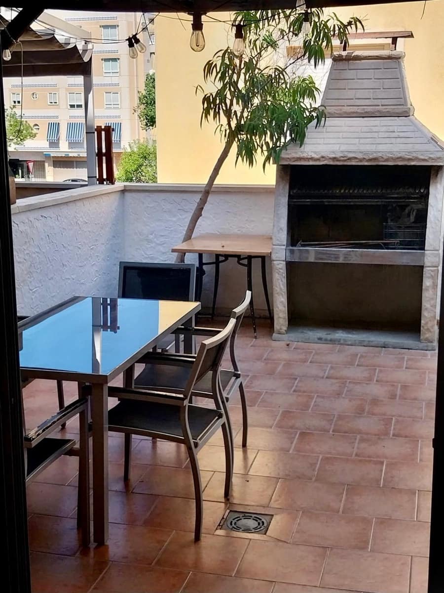 5 soveværelse Bungalow til salg i Guardamar del Segura med swimmingpool garage - € 329.000 (Ref: 9169605)