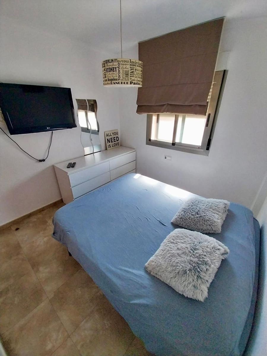 5 soveværelse Bungalow til salg i Guardamar del Segura med swimmingpool garage - € 329.000 (Ref: 9169605)