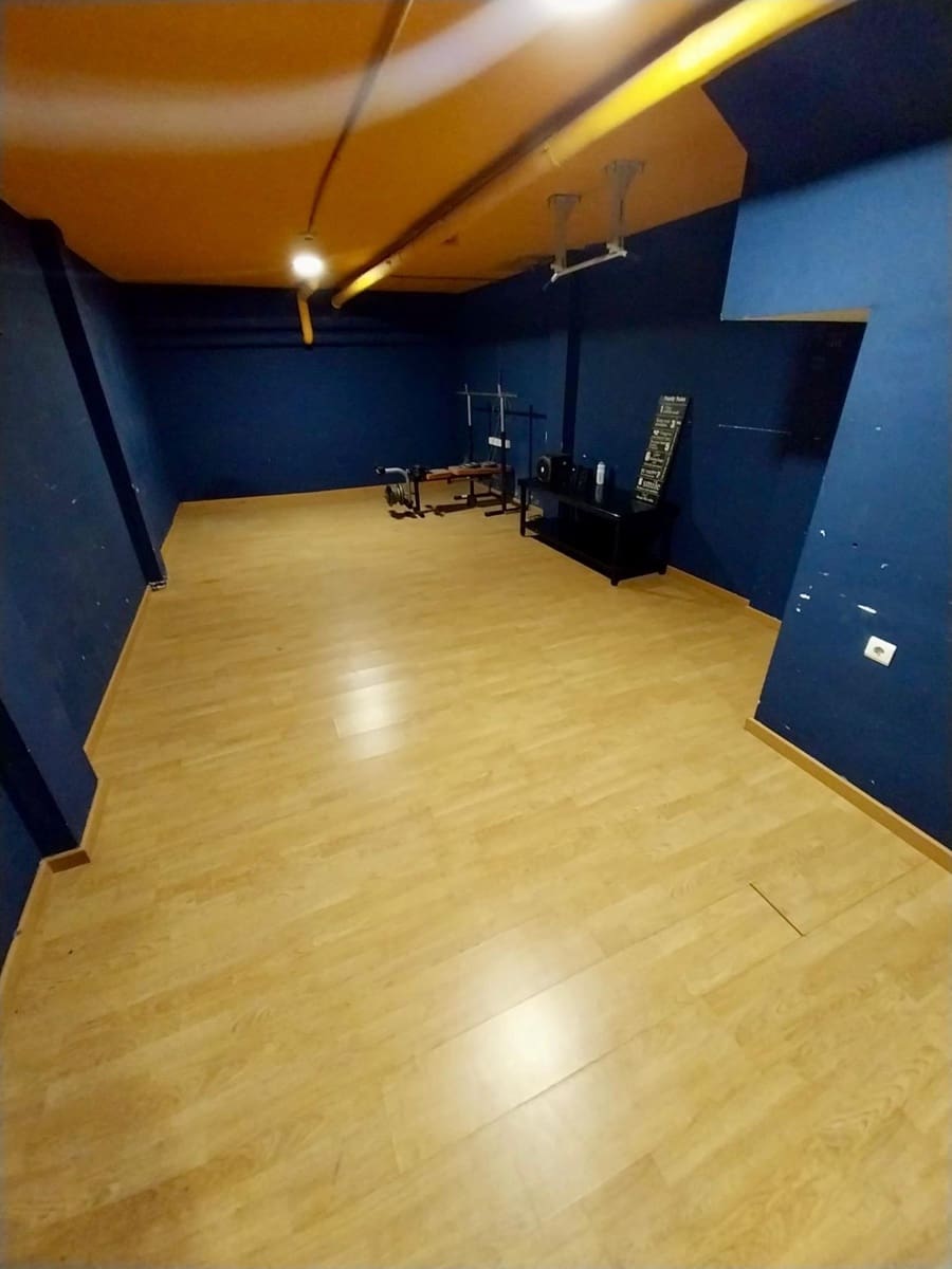 5 soveværelse Bungalow til salg i Guardamar del Segura med swimmingpool garage - € 329.000 (Ref: 9169605)