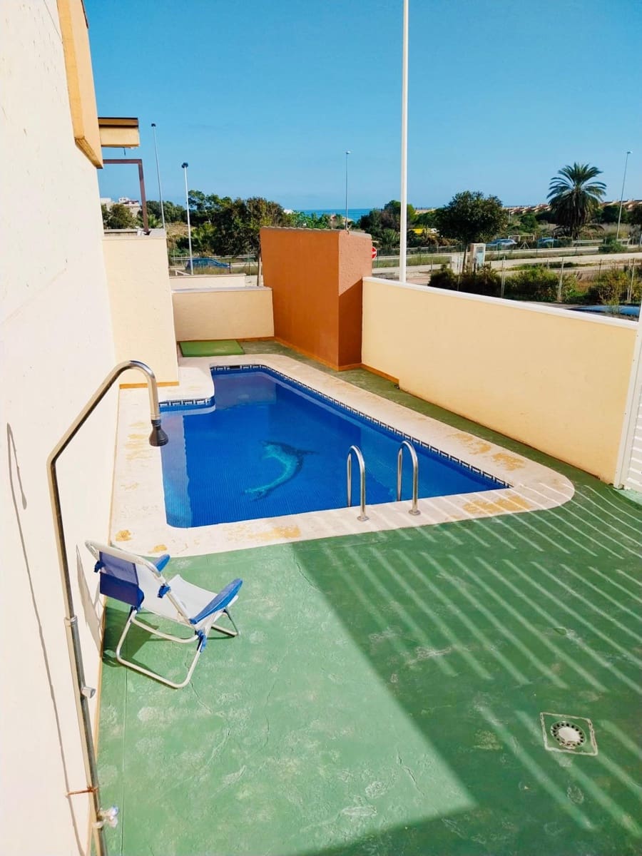 Bungalow de 5 habitaciones en Guardamar del Segura en venta con piscina garaje - 328.500 € (Ref: 9169605)