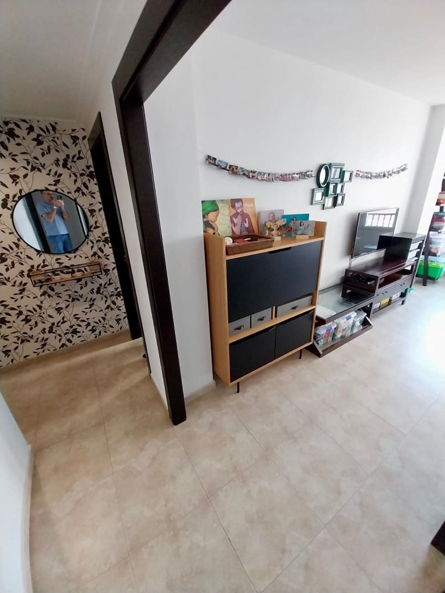 3 Zimmer Apartment zu verkaufen in Guardamar del Segura mit Garage - 175.000 € (Ref: 9338123)