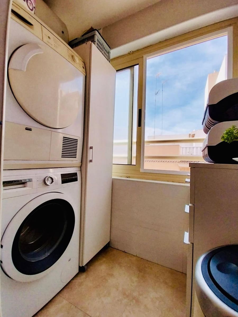 3 Zimmer Apartment zu verkaufen in Guardamar del Segura mit Garage - 175.000 € (Ref: 9338123)