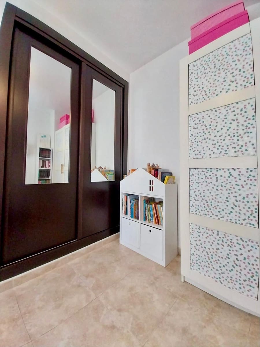 3 Zimmer Apartment zu verkaufen in Guardamar del Segura mit Garage - 175.000 € (Ref: 9338123)