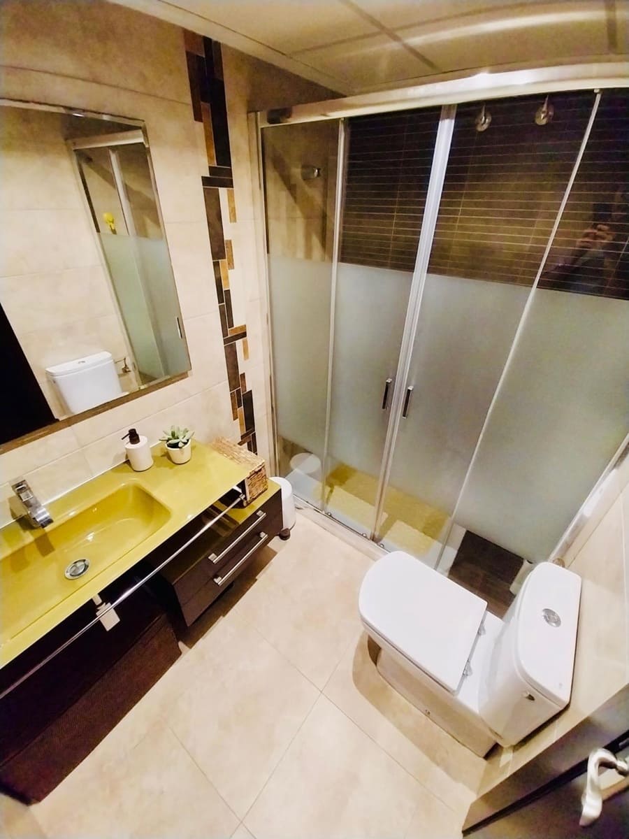 3 Zimmer Apartment zu verkaufen in Guardamar del Segura mit Garage - 175.000 € (Ref: 9338123)