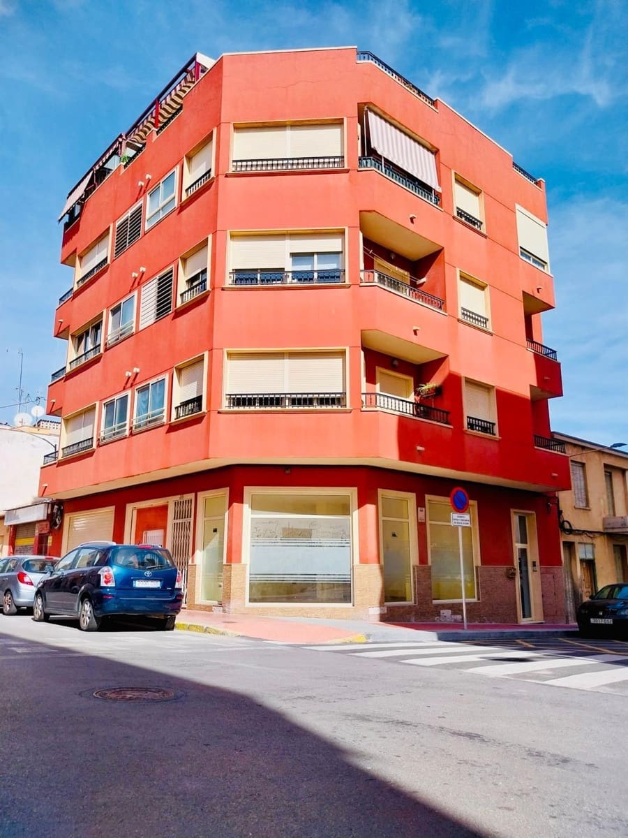 3 Zimmer Apartment zu verkaufen in Guardamar del Segura mit Garage - 175.000 € (Ref: 9338123)