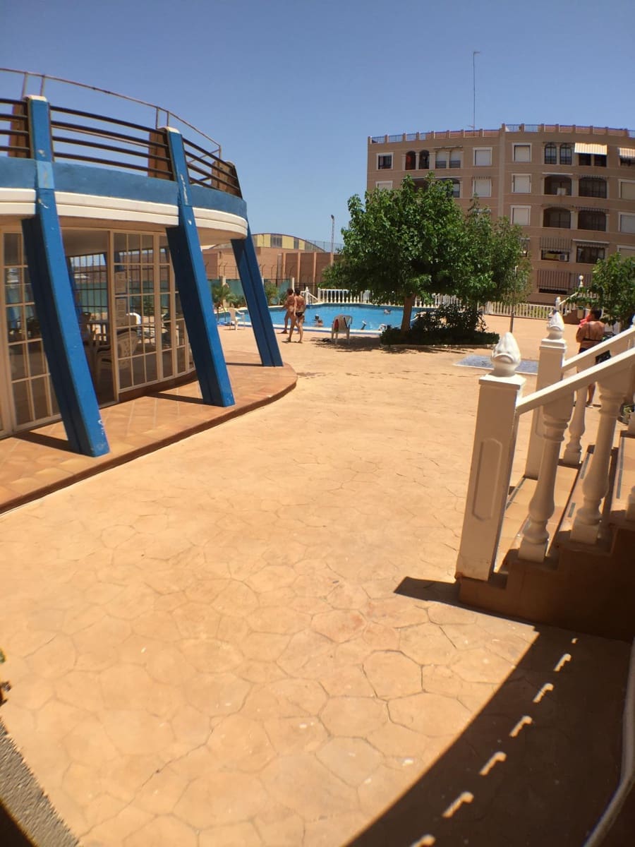 2 makuuhuone Huoneisto vuokrattavana paikassa Guardamar del Segura - 750 € (Ref: 9451110)