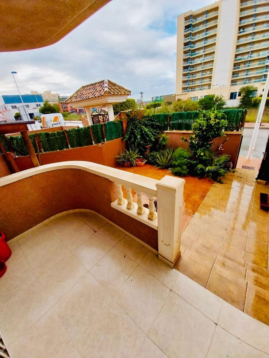 2 sovrum Lägenhet att hyra i Guardamar del Segura med pool - 800 € (Ref: 9468543)