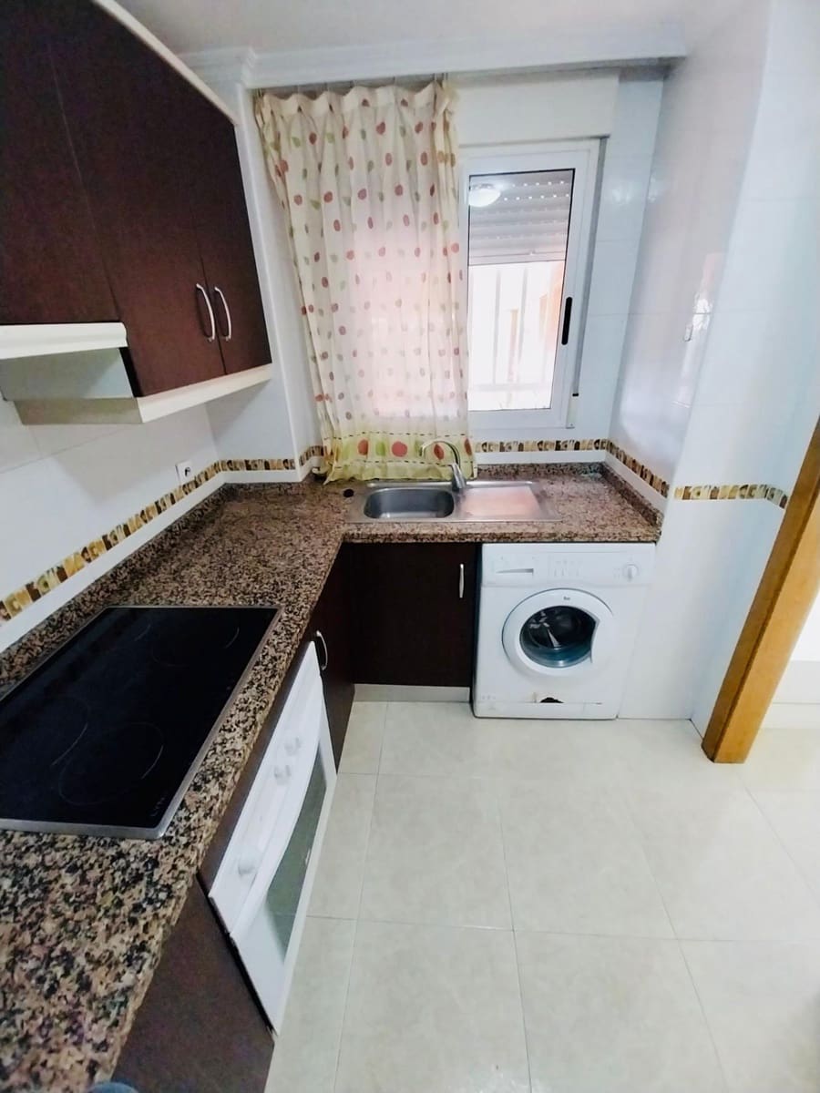 2 sovrum Lägenhet att hyra i Guardamar del Segura med pool - 800 € (Ref: 9468543)