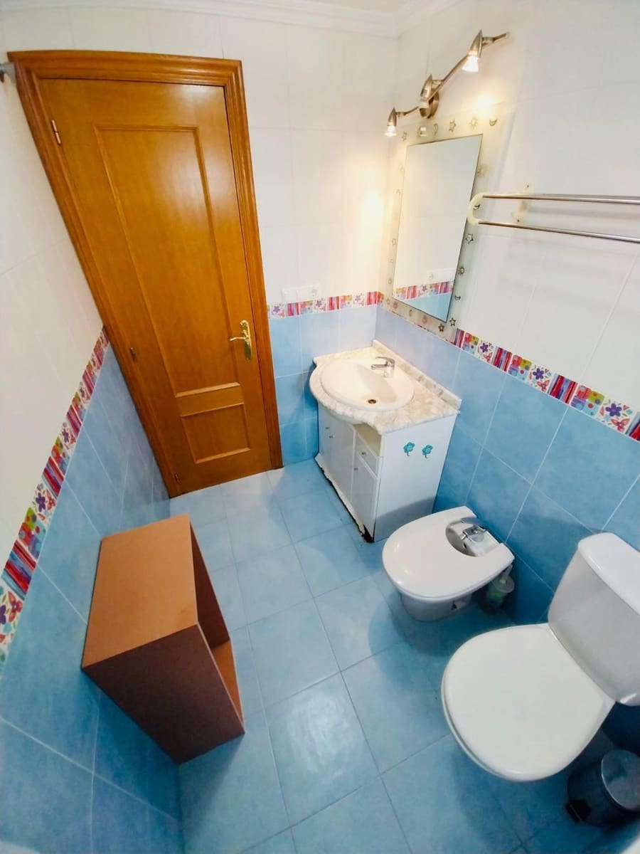 2 sovrum Lägenhet att hyra i Guardamar del Segura med pool - 800 € (Ref: 9468543)