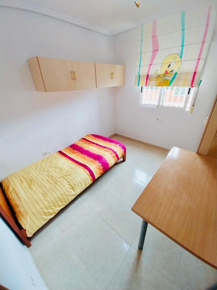 2 sovrum Lägenhet att hyra i Guardamar del Segura med pool - 800 € (Ref: 9468543)