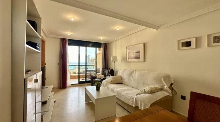 2 makuuhuone Huoneisto myytävänä paikassa Guardamar del Segura mukana 
autotalli - 339 000 € (Ref: 9470473)