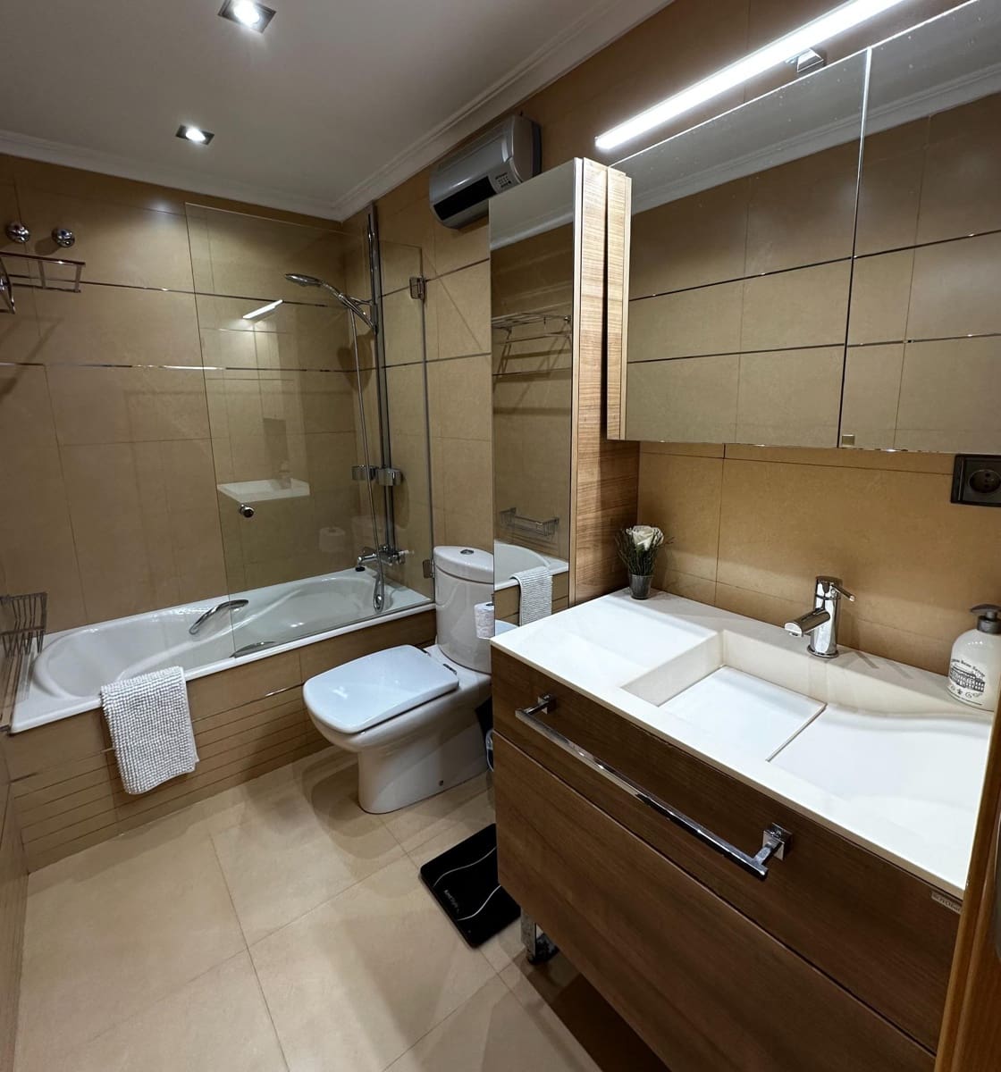 2 makuuhuone Huoneisto myytävänä paikassa Guardamar del Segura mukana 
autotalli - 339 000 € (Ref: 9470473)