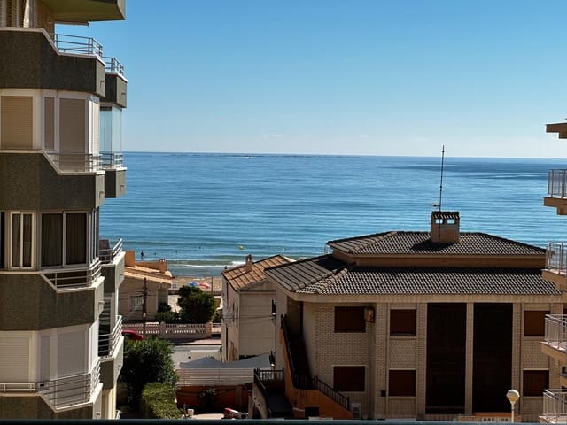 2 makuuhuone Huoneisto myytävänä paikassa Guardamar del Segura mukana 
autotalli - 339 000 € (Ref: 9470473)